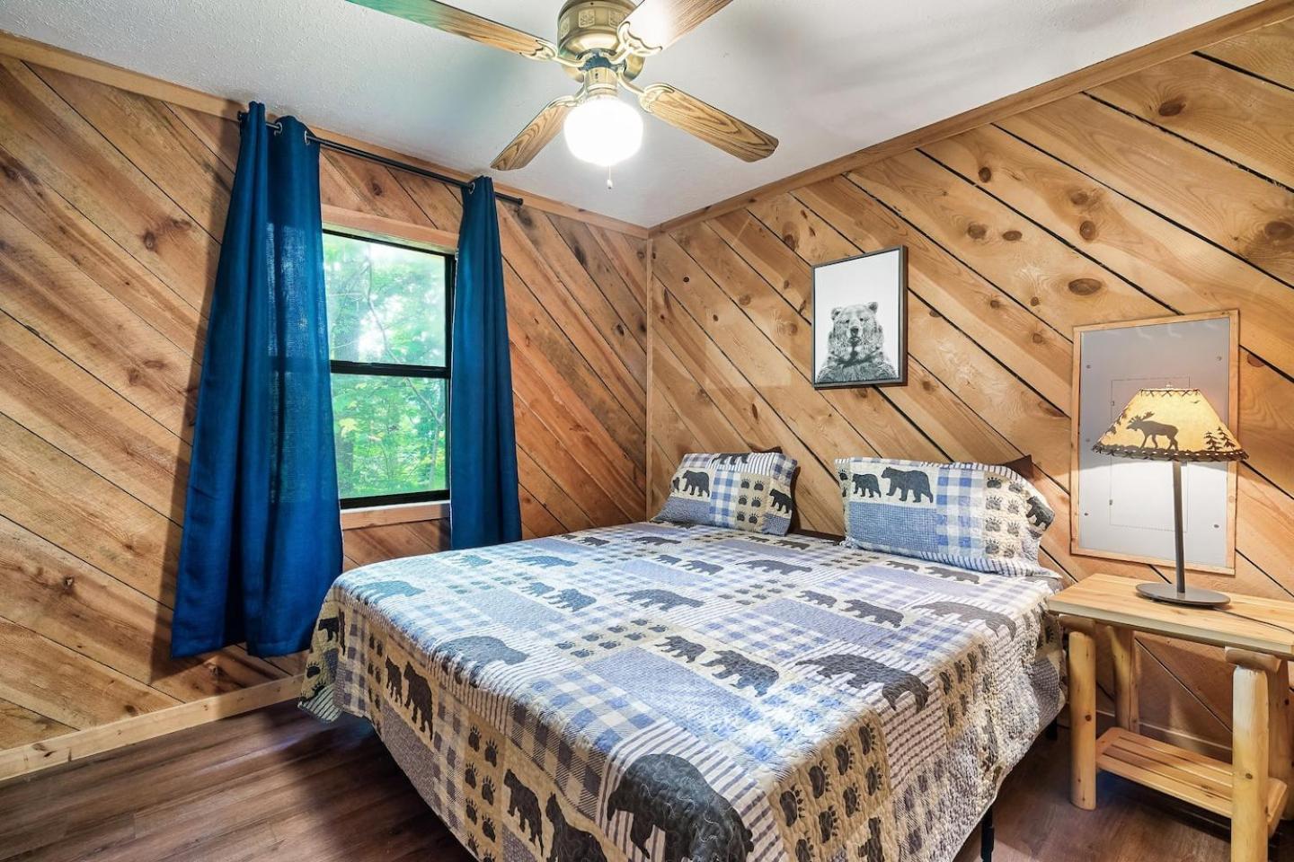 Romantic Mtn Cabin Hot Tub & Jacuzzi Views Sevierville Dış mekan fotoğraf