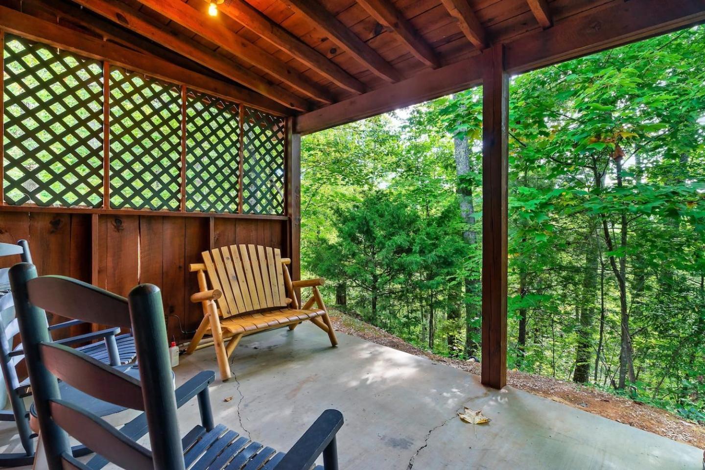 Romantic Mtn Cabin Hot Tub & Jacuzzi Views Sevierville Dış mekan fotoğraf